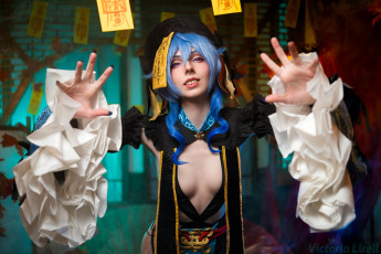 Картинка девушки victoria+lirell образ косплей наряд костюм рукава бумажки