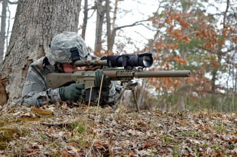 Картинка оружие армия спецназ снайпер солдат прицел