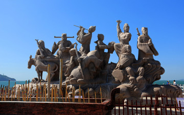 Картинка города памятники скульптуры арт объекты шаньдун