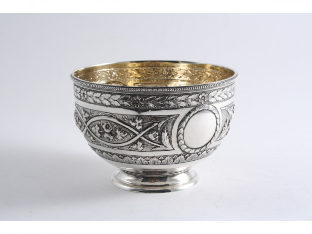 Обои картинки фото разное, посуда, столовые, приборы, кухонная, утварь, серебро, чаша