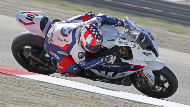 Обои картинки фото спорт, мотоспорт, гонщик, байк, трасса, экипировка