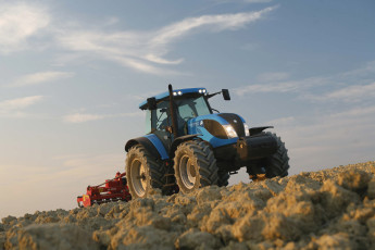 Картинка техника тракторы landini