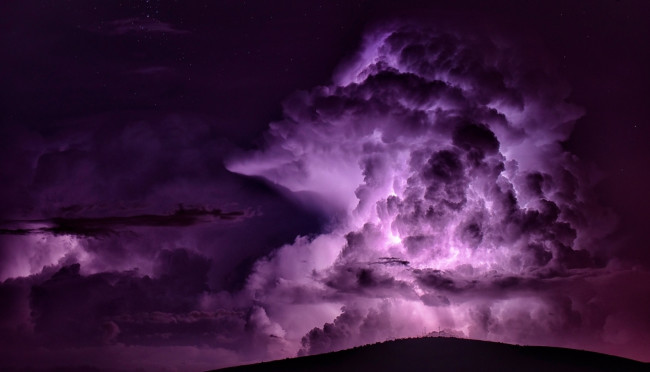 Обои картинки фото природа, облака, сумерки, небо, холм