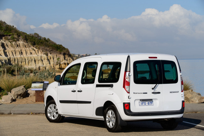 Обои картинки фото автомобили, renault