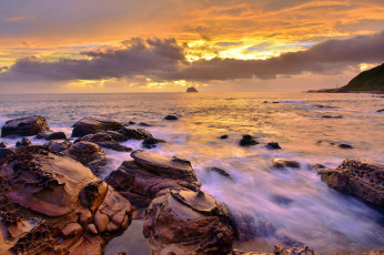 Картинка природа моря океаны закат волны море