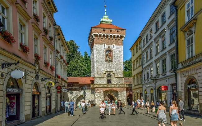 Обои картинки фото города, краков , польша, прохожие, улица