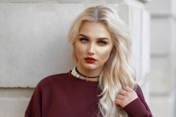 Картинка девушки -+лица +портреты девушка лицо портрет макияж модель блондинка красотка поза взгляд причёска глаза