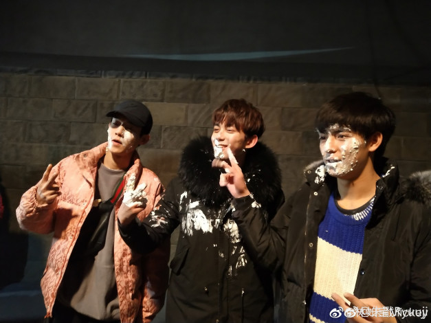 Обои картинки фото разное, знаменитости, ван, хаосюань, wang, hao, xuan, песчаное, море