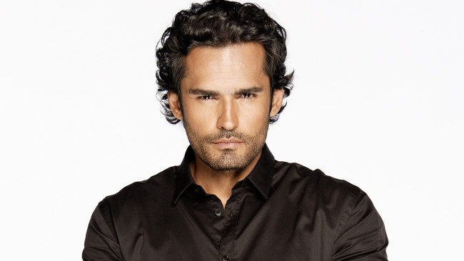 Обои картинки фото gonzalo garcia vivanco, мужчины, -unsort, gonzalo, garcia, vivanco