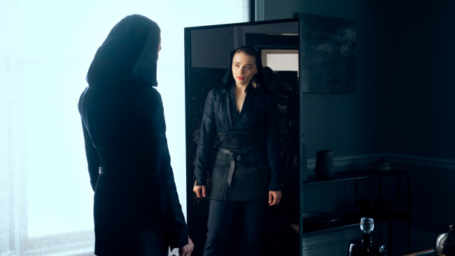 Обои картинки фото the peripheral , сериал 2022 – , кино фильмы, -unknown , другое, периферийные, устройства, amazon, prime, video, фантастика, сериал, хлоя, грейс, морец, chloe, grace, moretz, flynne, fisher