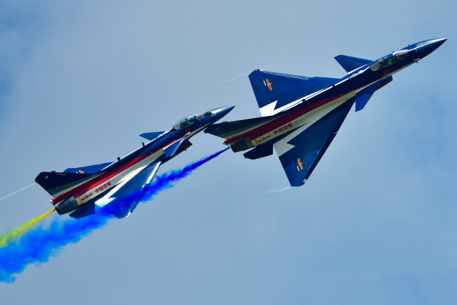 Обои картинки фото авиация, боевые самолёты, военный, самолет, чэнду, j10, полет, военная, машина, облака, небо