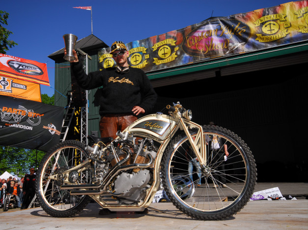 Обои картинки фото мотоциклы, hulster