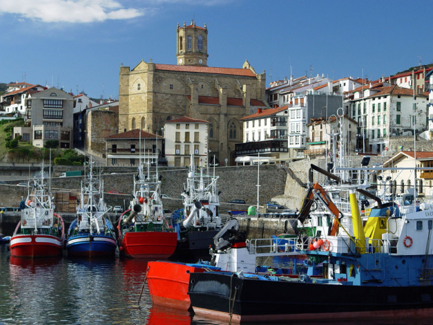 Обои картинки фото guetaria, san, sebastian, spain, корабли, порты, причалы