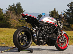 Картинка мотоциклы ducati