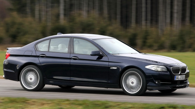 Обои картинки фото bmw, автомобили, автомобиль, стиль, изящество, мощь, скорость