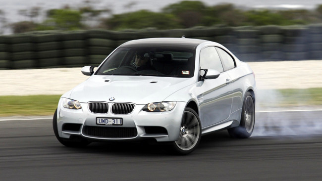 Обои картинки фото bmw, автомобили, стиль, мощь, скорость, изящество, автомобиль