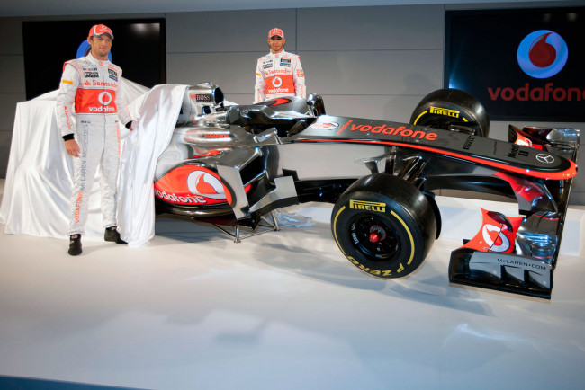Обои картинки фото спорт, формула, экипаж, презентация, болид, мерседес