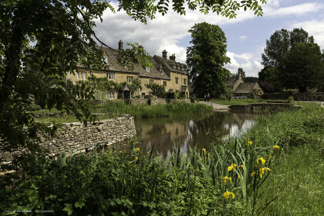 Обои картинки фото города, - пейзажи, пруд, парк, особняк, кусты, деревья