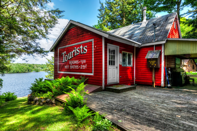 Обои картинки фото города, - здания,  дома, домик, туристический, река, природа