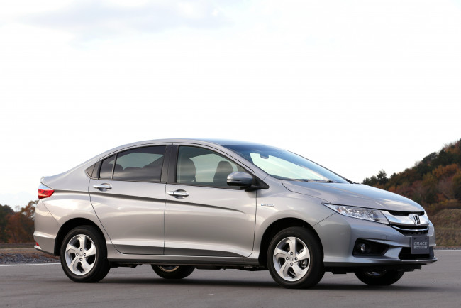 Обои картинки фото автомобили, honda, светлый, hybrid, grace, 2014г