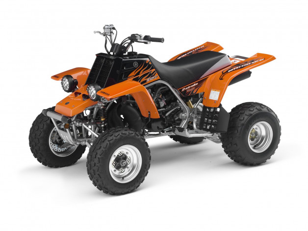 Обои картинки фото мотоциклы, квадроциклы, yamaha
