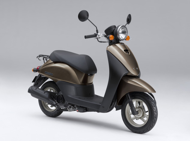 Обои картинки фото мотоциклы, мотороллеры, honda