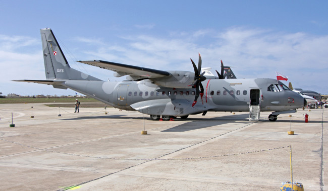 Обои картинки фото авиация, военно-транспортные самолёты, войсковой, транспорт