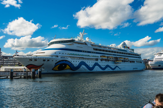 Обои картинки фото корабли, лайнеры, круиз, лайнер