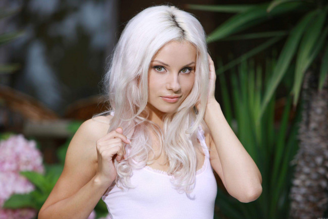 Обои картинки фото adelia a, девушки, -unsort , лица,  портреты, adelia, a, портрет, лицо, девушка, модель, красотка, блондинка, стройная, сексуальная