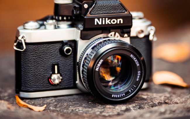 Обои картинки фото бренды, nikon, фотоаппарат