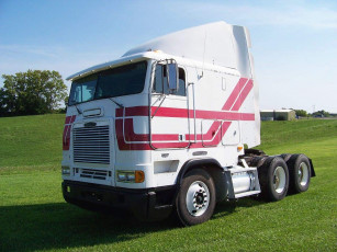 Картинка автомобили freightliner