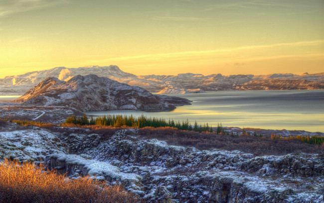 Обои картинки фото природа, реки, озера, трава, горы, иней, камни