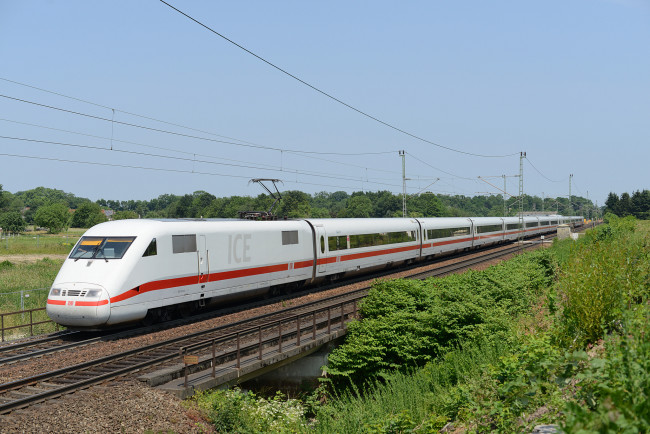 Обои картинки фото техника, поезда, состав, дорога, железная, локомотив, рельсы