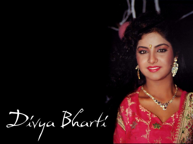 Обои картинки фото Divya Bharti, девушки