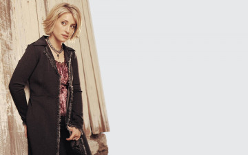 Картинка Allison+Mack девушки   подвески блондинка