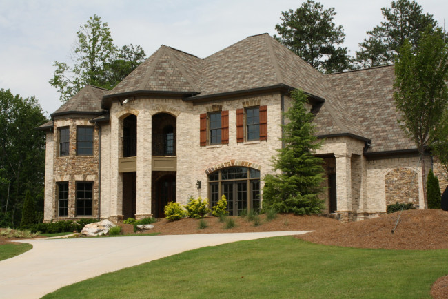 Обои картинки фото города, здания, дома, дом, лужайка