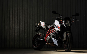 Картинка мотоциклы ktm superduke 990 мотоцикл