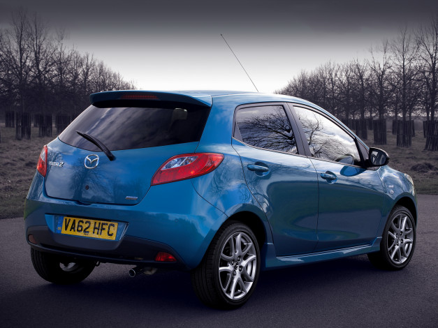 Обои картинки фото автомобили, mazda, 2013, синий, de2, venture, mazda2