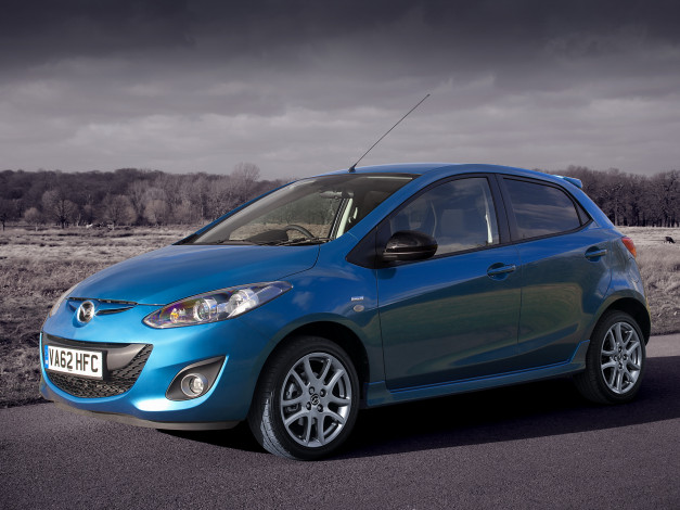 Обои картинки фото автомобили, mazda, синий, 2013, de2, venture, mazda2