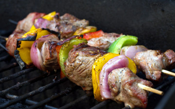 Картинка еда шашлык +барбекю мясо лук решетка перец