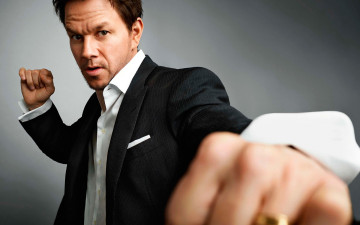 Картинка мужчины mark+wahlberg жест