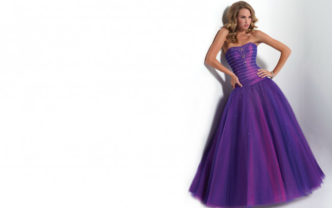 Обои картинки фото девушки, -unsort , блондинки,  светловолосые, платье, блондинка