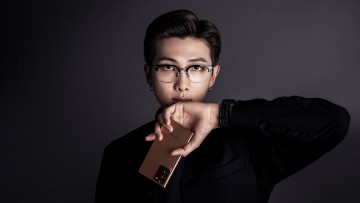 Картинка музыка bts рэпер автор песен музыкальный продюсер группа rm ким намджун samsung galaxy note 20