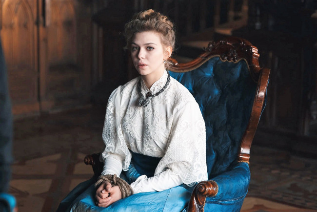 Обои картинки фото кино фильмы, гоголь,  страшная месть , 2018, ведьма, веревки, кресло