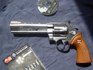 Картинка оружие револьверы