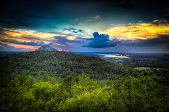 Обои картинки фото природа, пейзажи, простор, тучи, река, леса, горы