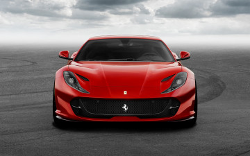 Картинка автомобили ferrari тучи площадка 812 superfast красный феррари