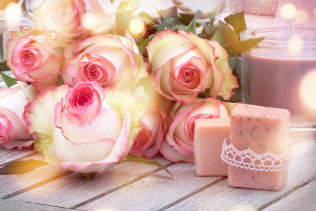 Обои картинки фото цветы, розы, свечи, букет