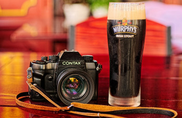 обоя бренды, contax, фотокамера, бокал, пива, murphys