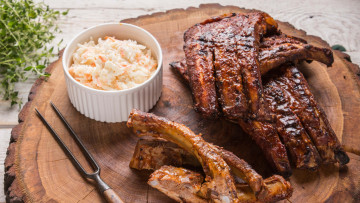 Картинка еда мясные+блюда ребрышки розмарин салат